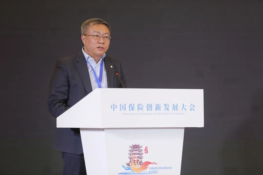 邓文.jpg 飘花影院